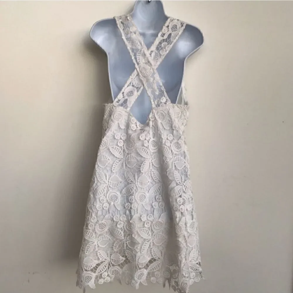 NWT WAYF White Lace dress size M